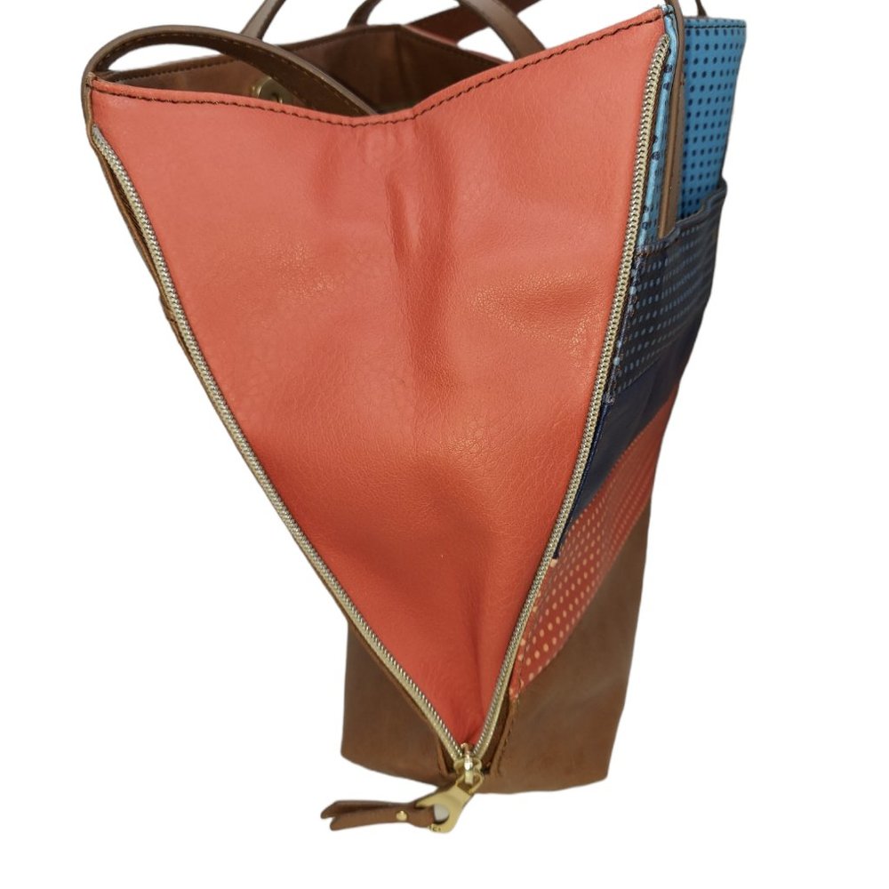 Relic Shoulder Purse - Picture 5 of 10